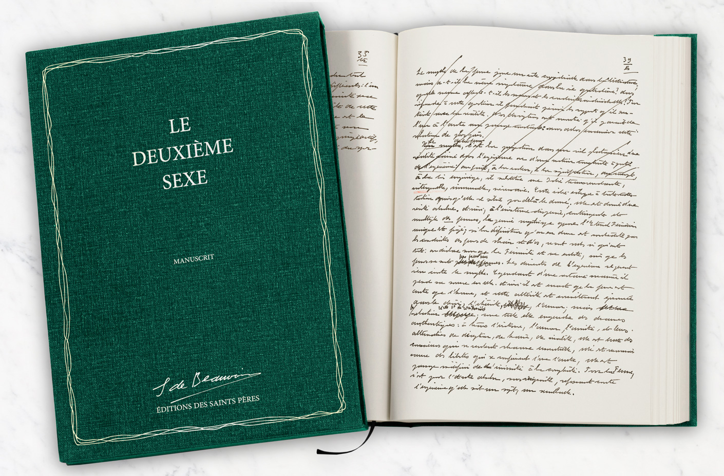 le coffret et le livre ouvert d l'édition manuscrite du Deuxième sexe